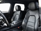 Certified 2022 Porsche Cayenne image 5