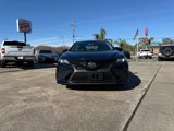 Used 2021 Toyota Camry SE image 2