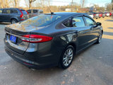 Used 2017 Ford Fusion SE w/ Fusion SE Technology Package image 4