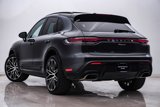 Used 2024 Porsche Macan image 3