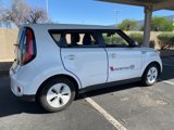 Used 2015 Kia Soul EV + image 3