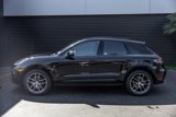 Certified 2025 Porsche Macan image 2
