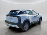 New 2025 Nissan Kicks S image 2