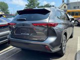 Used 2022 Toyota Highlander XLE image 4