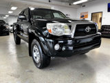 Used 2011 Toyota Tacoma 4x4 Double Cab image 2