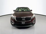 Used 2016 Kia Sorento LX image 2