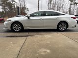 Used 2022 Toyota Avalon XLE image 5