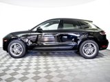 Used 2025 Porsche Macan image 2