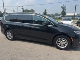 Used 2022 Chrysler Pacifica Touring-L image 5