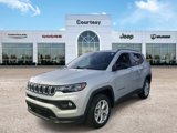 Certified 2024 Jeep Compass Latitude image 2