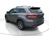 Used 2019 Toyota Highlander XLE image 3