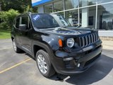 Used 2023 Jeep Renegade Latitude w/ Sun/Sound Group image 3