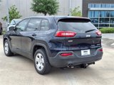 Used 2015 Jeep Cherokee Sport image 3