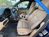 Used 2024 Porsche Macan image 3