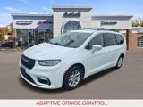 Used 2022 Chrysler Pacifica Touring-L image 4