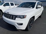 Used 2017 Jeep Grand Cherokee Altitude image 2