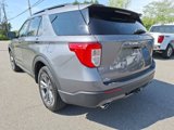 Used 2021 Ford Explorer XLT w/ Equipment Group 202A image 5