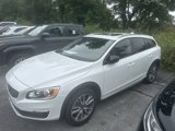 Used 2017 Volvo V60 T5 Cross Country w/ Convenience Package image 4