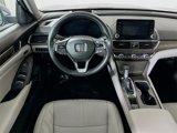 Used 2018 Honda Accord Touring image 3