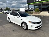 Used 2016 Kia Optima EX w/ Premium Package image 2