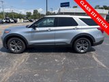 Used 2021 Ford Explorer XLT w/ Equipment Group 202A image 2