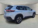Used 2023 Nissan Rogue SV image 3