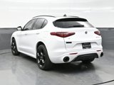 Used 2022 Alfa Romeo Stelvio Veloce image 5
