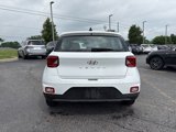 Used 2022 Hyundai Venue SE image 5