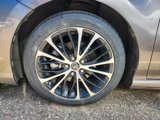 Used 2018 Toyota Camry SE image 2