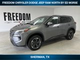 Used 2024 Nissan Rogue SV image 2