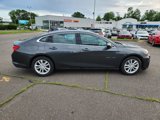 Used 2017 Chevrolet Malibu LT image 5