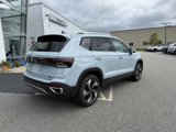 New 2025 Volkswagen Taos SE image 3