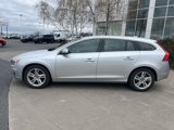 Used 2015 Volvo V60 T5 Premier image 2