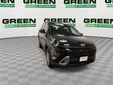 New 2025 Hyundai Kona SE image 3