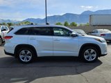 Used 2017 Toyota Highlander Limited image 2