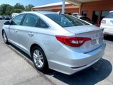 Used 2016 Hyundai Sonata SE image 3