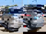 Used 2015 Toyota Highlander LE image 3