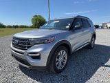 Used 2022 Ford Explorer XLT w/ Equipment Group 202A image 2
