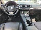 Used 2015 Lexus CT 200h image 4