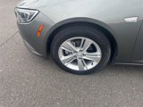 Used 2018 Buick Regal Preferred image 4
