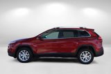 Used 2017 Jeep Cherokee Latitude w/ True North Edition image 3