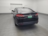 Used 2017 Ford Fusion SE w/ Fusion SE Technology Package image 6