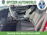 Used 2023 Kia Sorento LX image 4