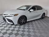 Used 2023 Toyota Camry SE image 4