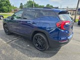 Used 2022 GMC Terrain SLE w/ Driver Convenience Package image 2