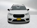Used 2024 Chrysler Pacifica Limited w/ S Appearance Package image 2