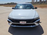New 2025 Hyundai Elantra SEL image 2