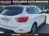 Used 2017 Nissan Pathfinder S image 6