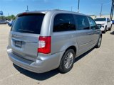 Used 2013 Chrysler Town & Country Touring-L w/ Driver Convenience Group image 3