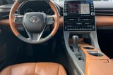 Used 2019 Toyota Avalon Limited image 3